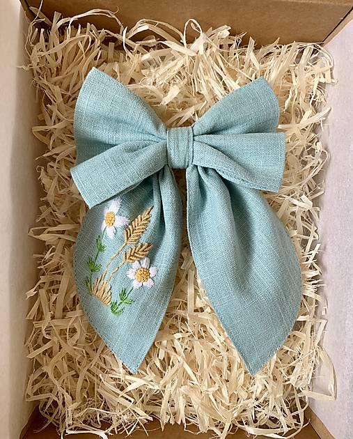 Ozdoby do vlasov - Vyšívaná mašľa - SEDMOKRÁSKA - 18001382_