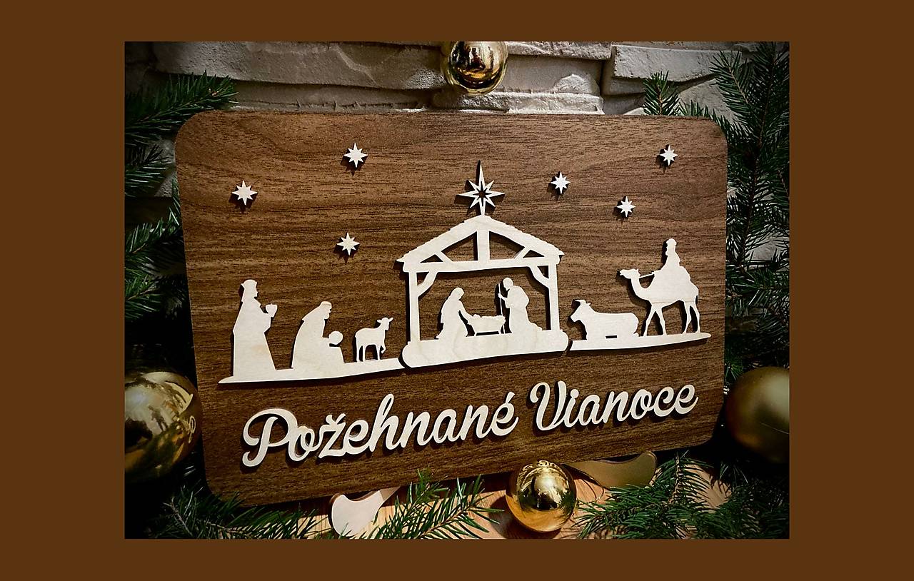 Drevený betlehem na stojane