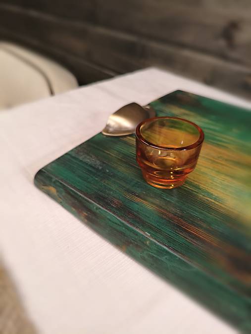 Servírovací podnos zelený