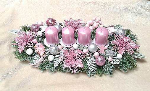 Dekorácie - Ružovo-strieborný adventný veniec 40 cm - 18002931_