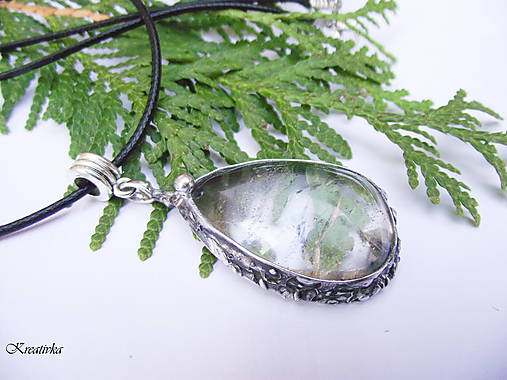 Náhrdelníky - Skrytý pod ľadom.....(krištáľ) - 18003876_