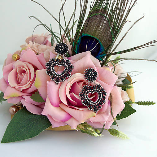 Romantické vycibrené srdiečka (Čierne)