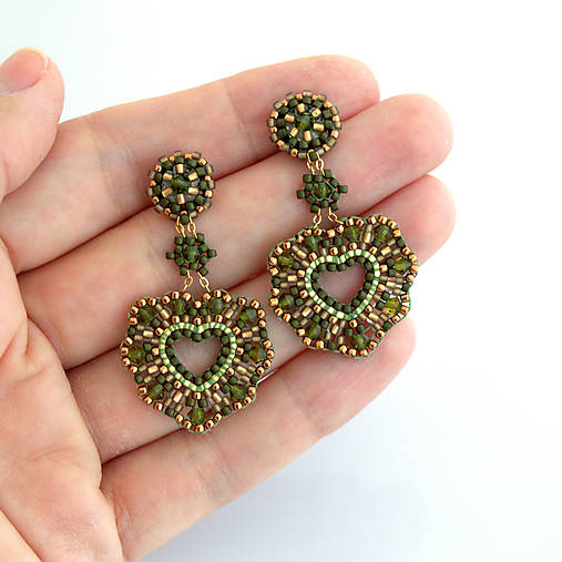 Vycibrené visiace srdiečka