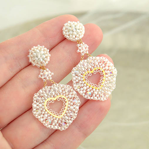 Vycibrené visiace srdiečka