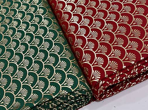 100% BAVLNA / ZLATÉ VEJÁRE NA ČERVENOM