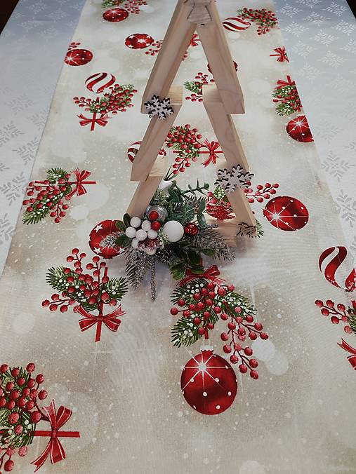 Úžitkový textil - Obrus Vianočné guličky - 18007510_