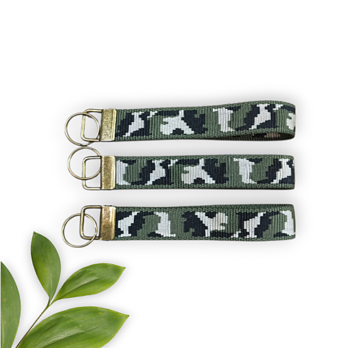 Kľúčenky - Kľúčenka zeleno čierny maskáč - 18006538_