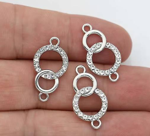 CO104 Konektor krúžky s kamienkami 2,3 cm (Strieborná)