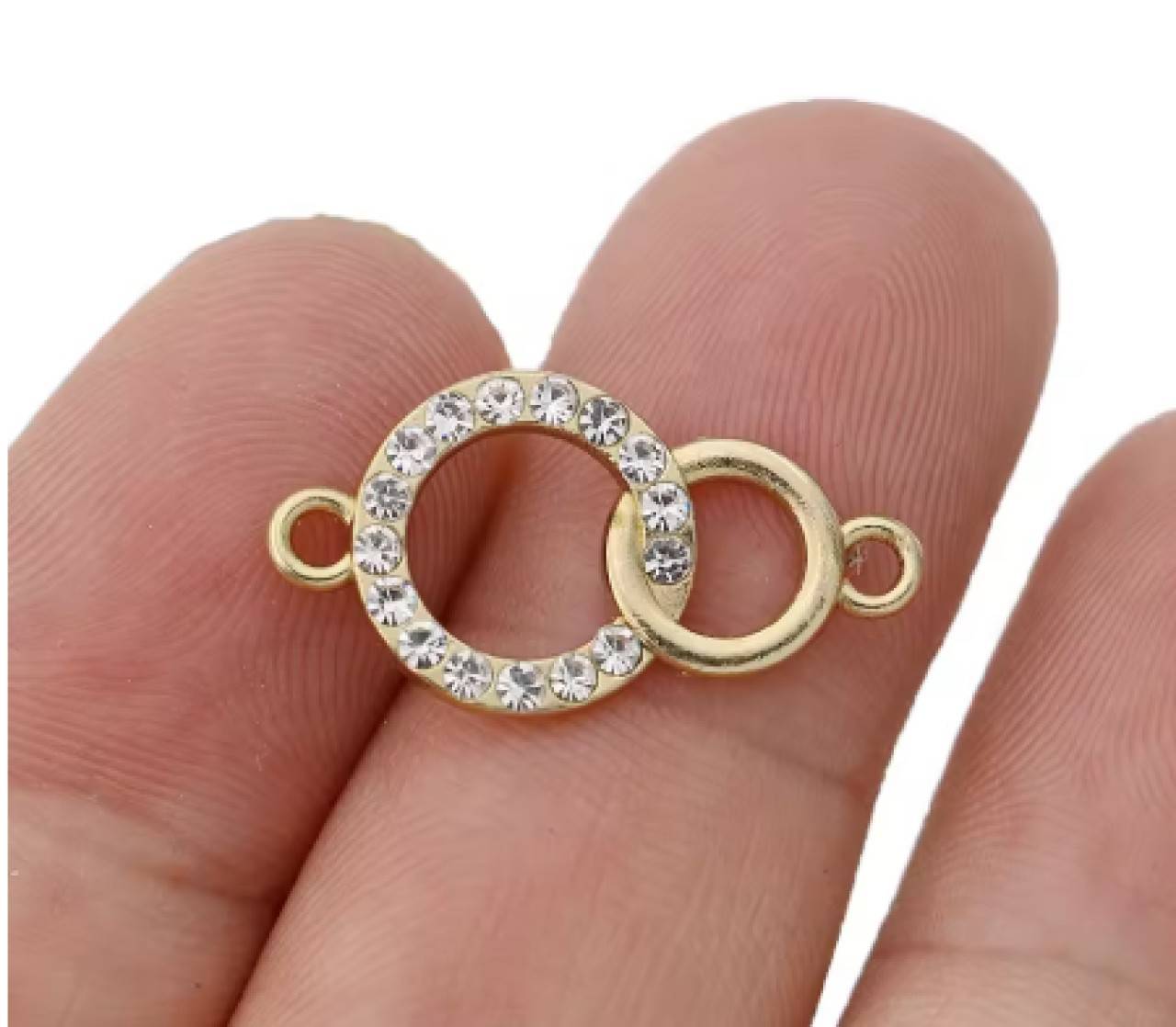 CO104 Konektor krúžky s kamienkami 2,3 cm (Zlatá)