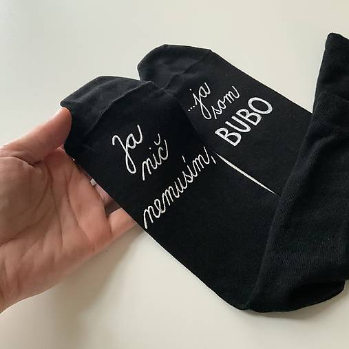 Maľované ponožky s nápisom: Ja nič nemusím, ja som unicorn (S menom)