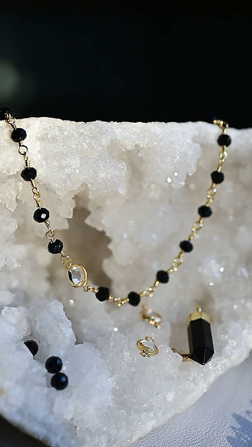 Ochranný náhrdelník v štýle ruženca