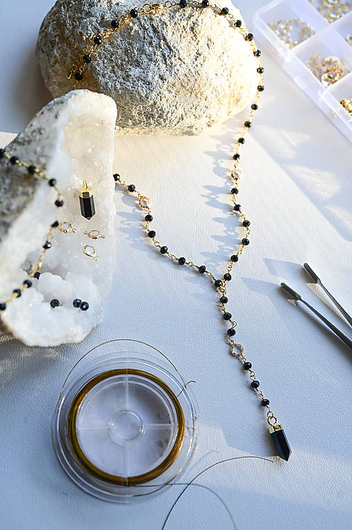 Ochranný náhrdelník v štýle ruženca