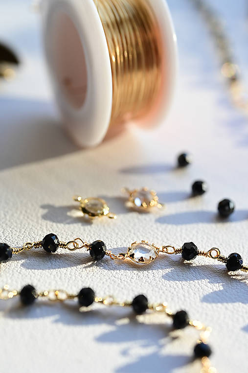 Ochranný náhrdelník v štýle ruženca