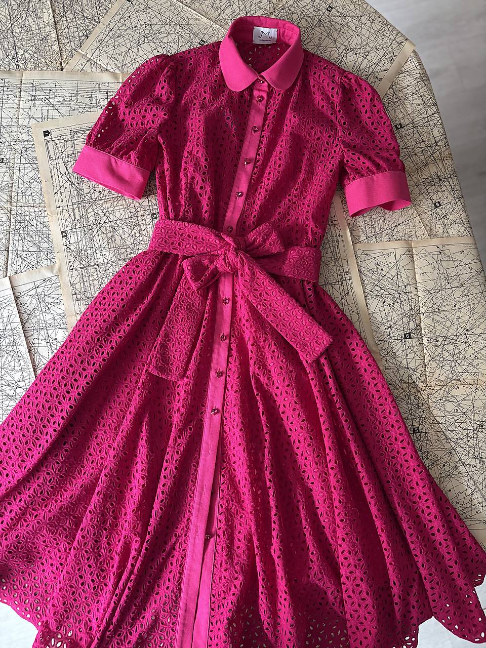 Fuchsiové madeirové šaty 2 v 1 - korzetové a košeľové