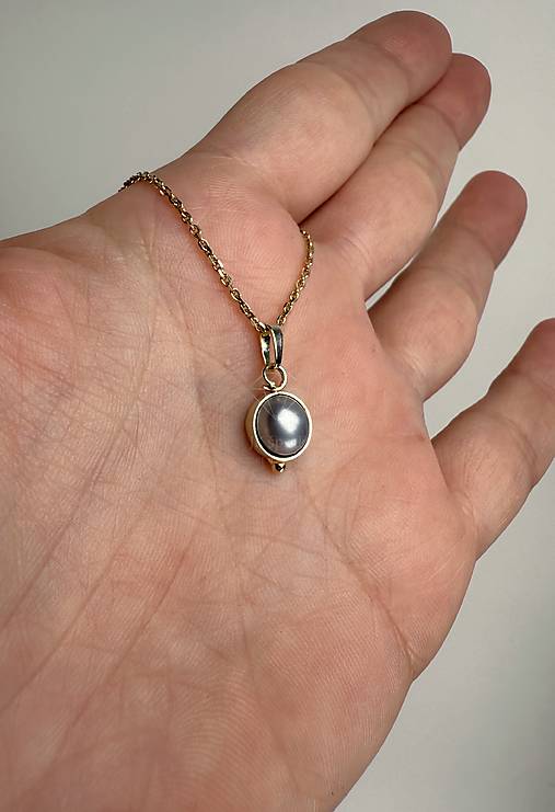 Zlatý 585/1000 prívesok s riečnou perlou