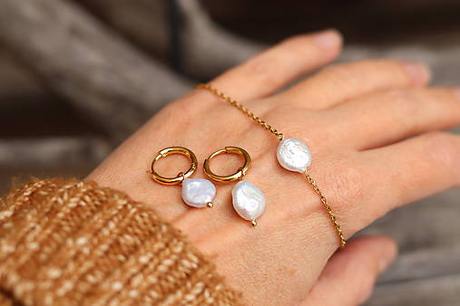 Tenký retiazkový náramok s Keshi perlou