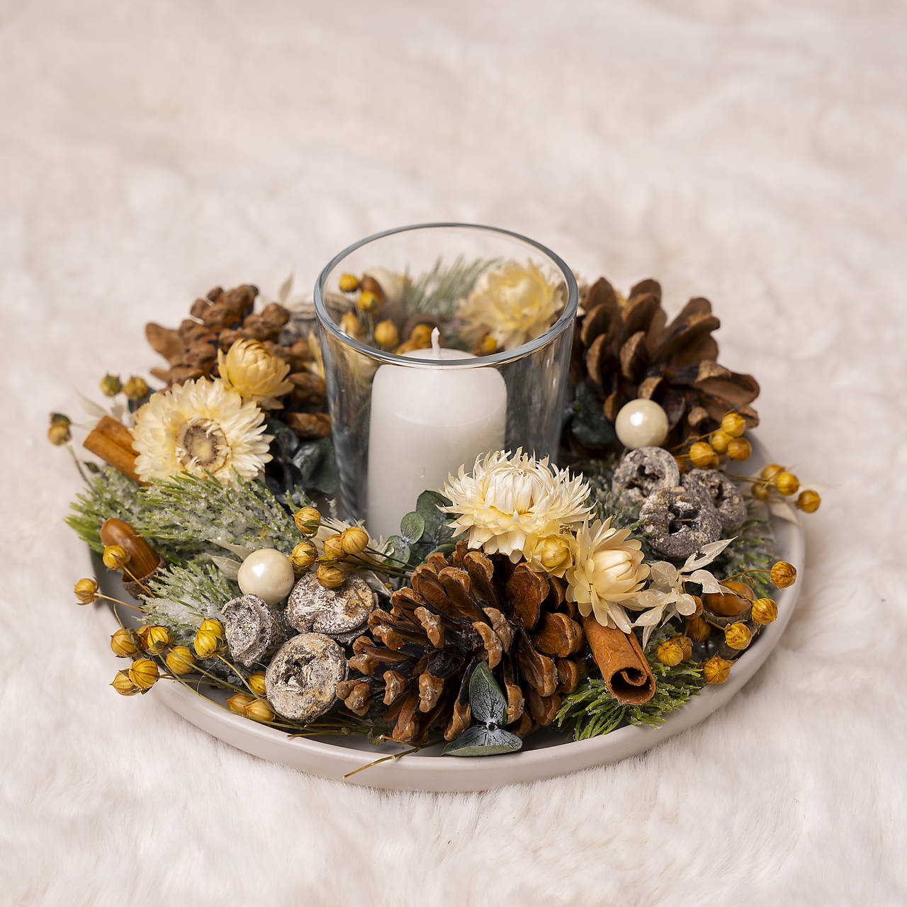 Svietnik zo sušených kvetov na stôl  (Biela)