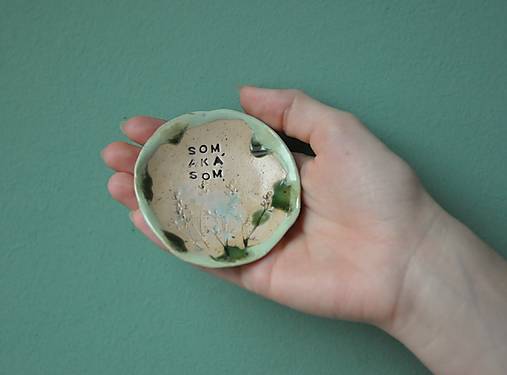 Nádoby - Miska mini personalizovaná "som aká som " - 18012321_