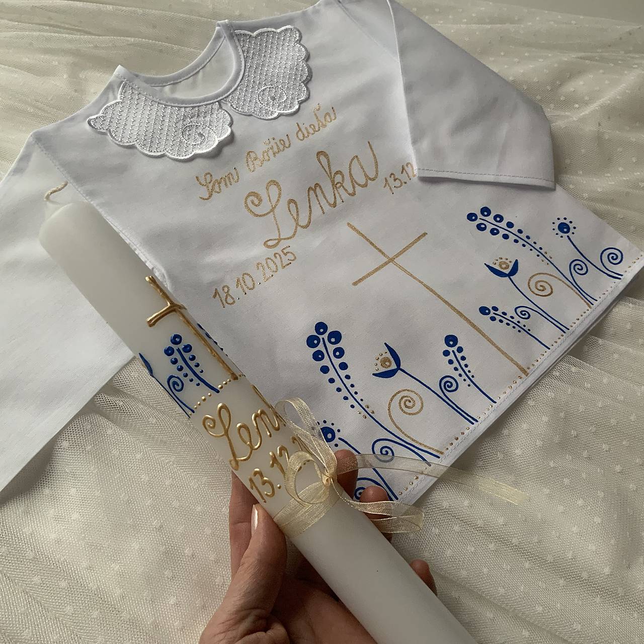 Krstná košieľka a svieca na krst ručne maľovaná ľudovoladená  (modro zlatá)