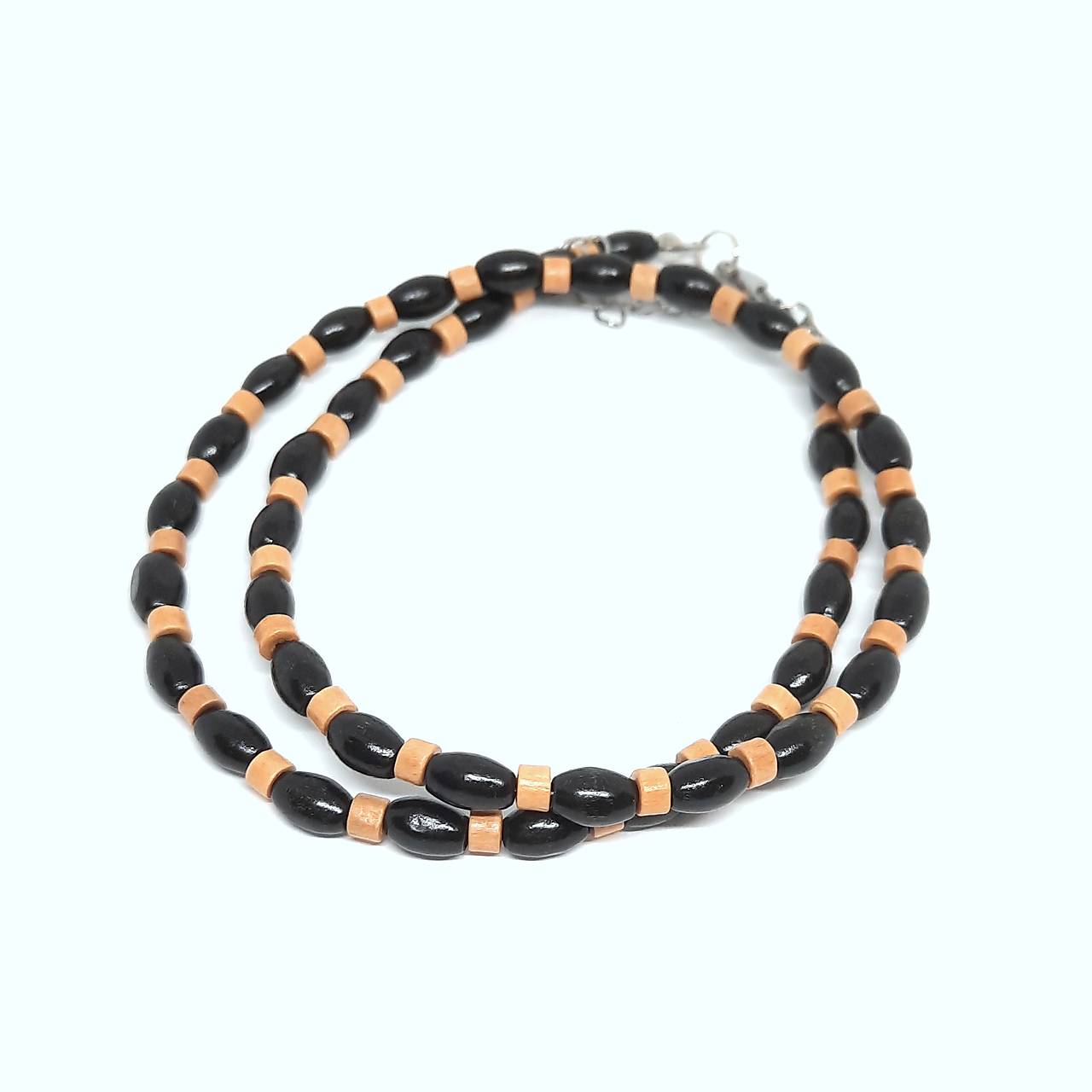 Pánsky náhrdelník z drevených korálok (čierna+krémová)