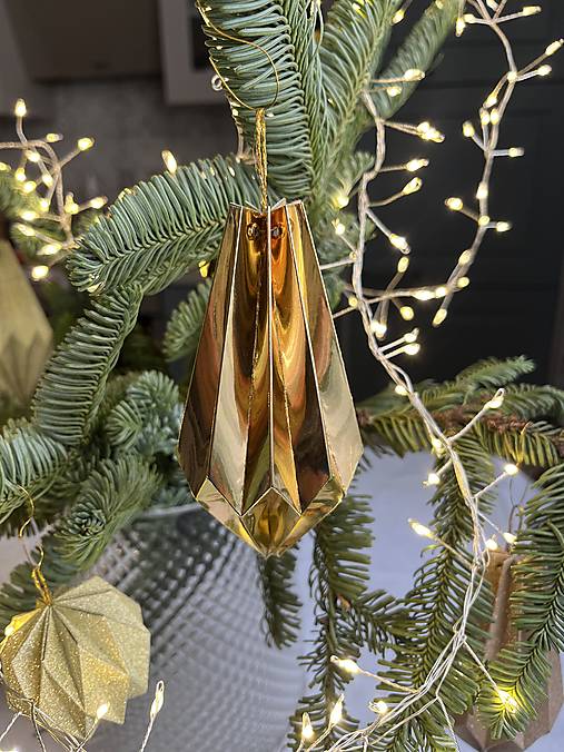 Papierové ozdoby origami so zlatom, exkluzívna kolekcia