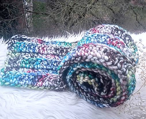 Šály a nákrčníky - „Dúhový dych severu" háčkovaný šál - 18015519_