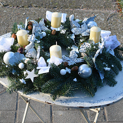 Dekorácie - Adventný veniec - 18014275_