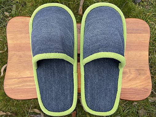 Ponožky, pančuchy, obuv - Riflové papuče s hráškovým lemom - 18016333_