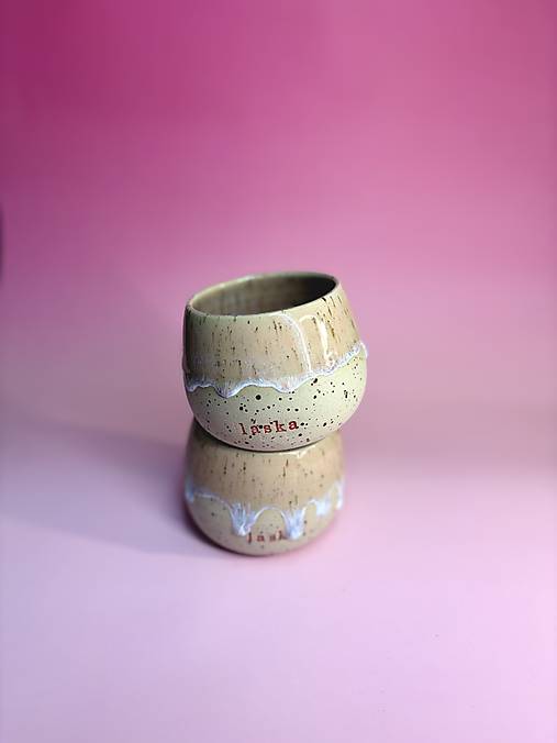 Keramický hrnček na čaj/ kávu Frosty Rose