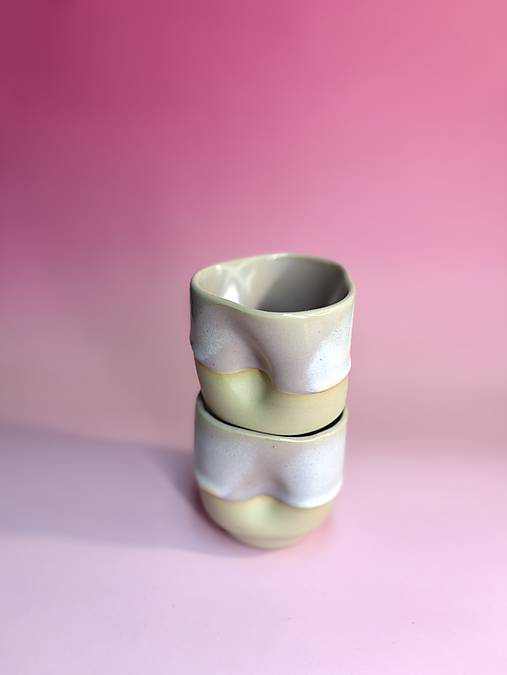 Hrnček na kávu asymetrický Powder Pink