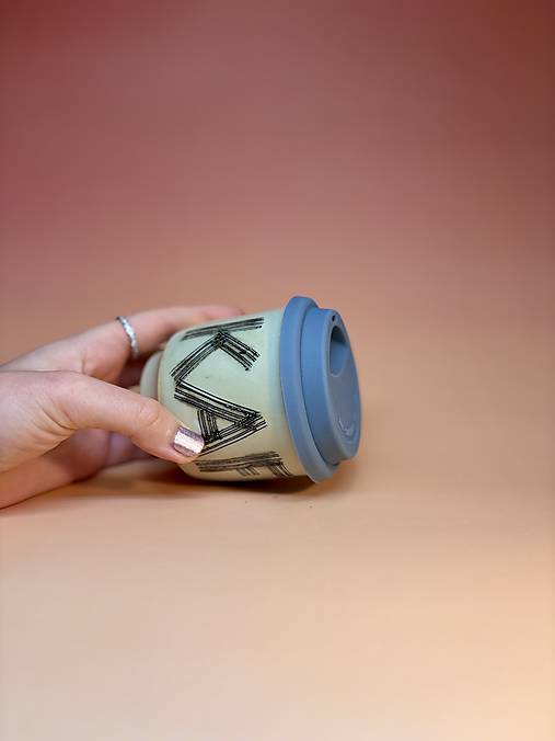 Keramický travel cup KAFE
