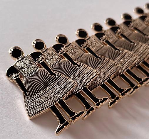 Kovová brošňa Muž/Žena z Parchovian