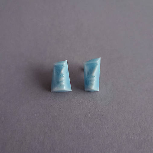 Porcelánové naušnice OnOn modro-biele