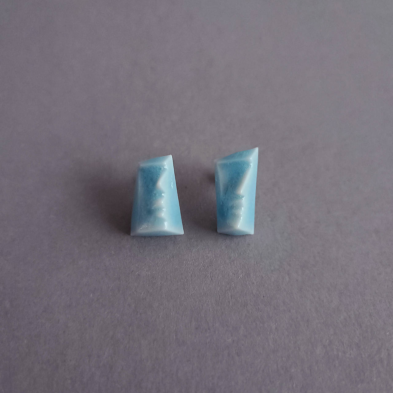 Porcelánové naušnice OnOn modro-biele