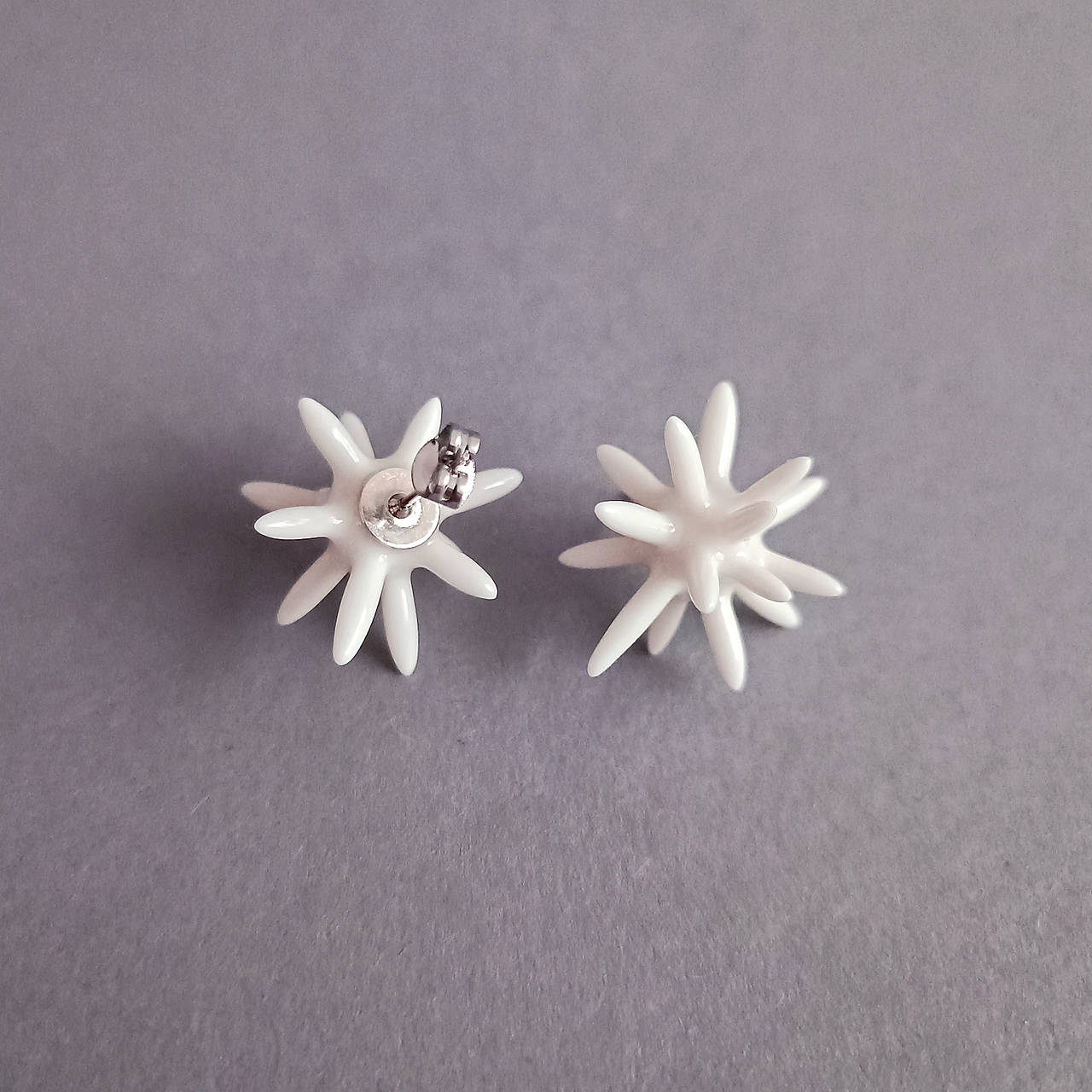 Porcelánové naušnice Vega – biele