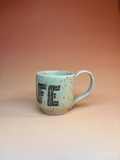 Keramický hrnček na kávu KAFE s uškom