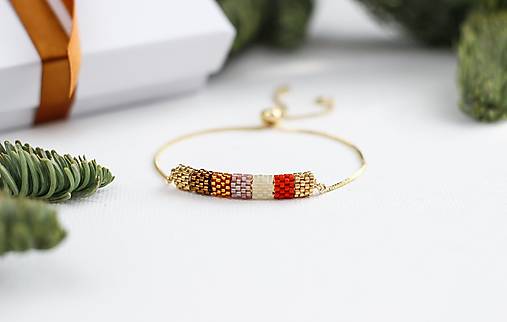 Sára (Pozlátený náramok s korálkovými valčekmi z japonských korálok)