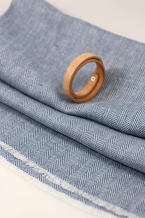 Elegantný pánsky šál z mäkkého hrejivého ľanu so vzorom "rybia kosť"