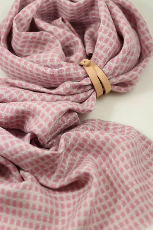 Jemná a hrejivá dámska šatka staroružovej farby zo 100% ľanu