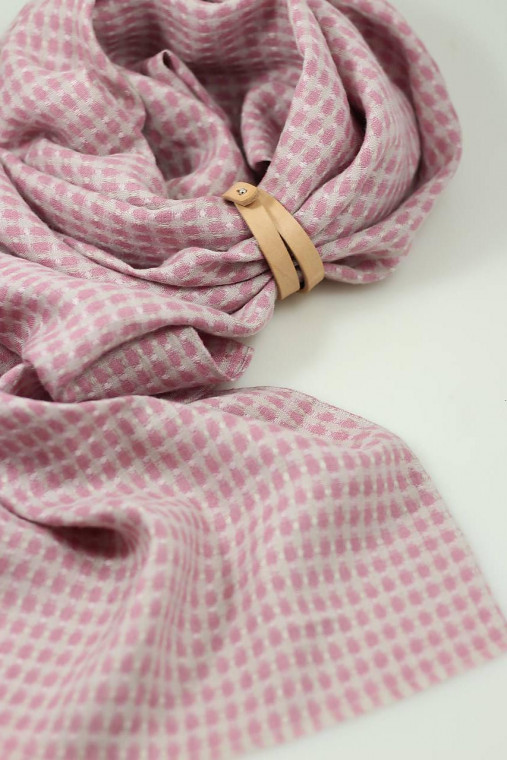 Jemná a hrejivá dámska šatka staroružovej farby zo 100% ľanu