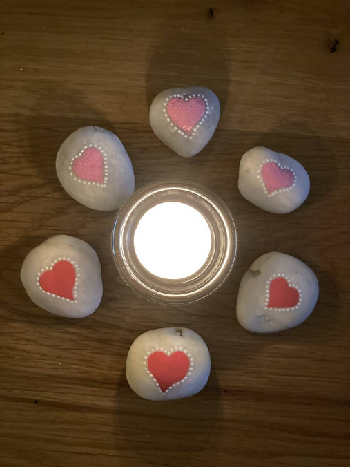 Dekorácie - Srdiečkové kamienky❤️ - 18020927_