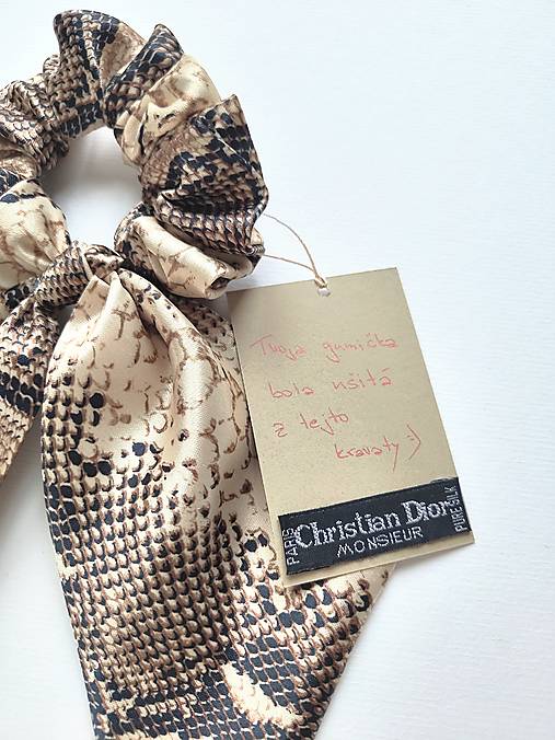 Maxi scrunchie hodvábna (Béžová s hadím vzorom)