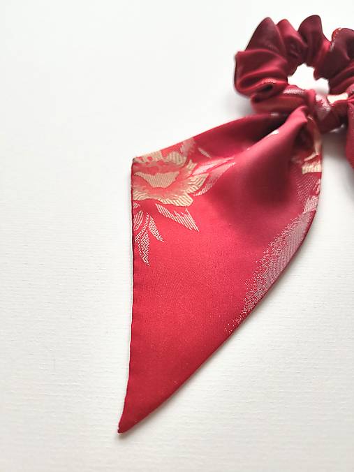 Maxi scrunchie asymetrická (Červeno-zlatá)
