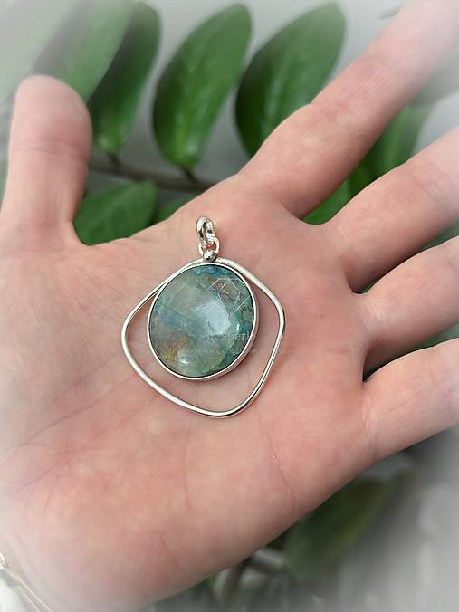 Strieborný 925/1000 prívesok so shattuckitom