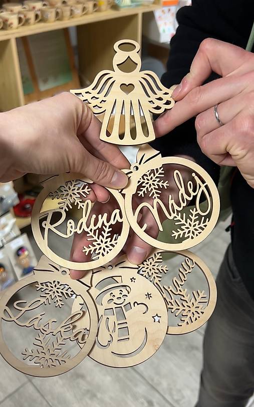 Drevené vianočné ozdoby