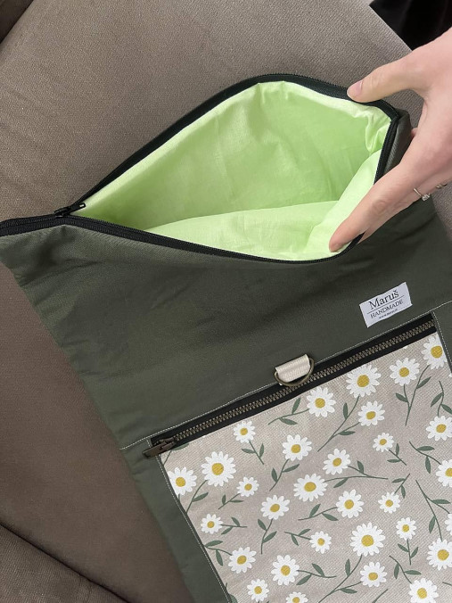 Jedinečný rolovací batoh - rolltop (10)