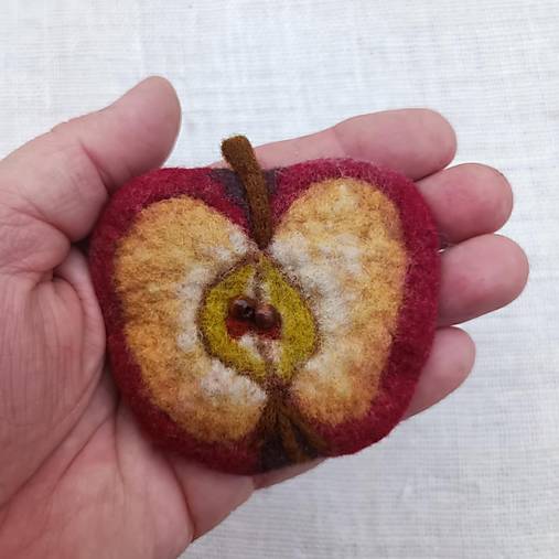Brošne - ...plstená brošňa - jablko... - 18023628_