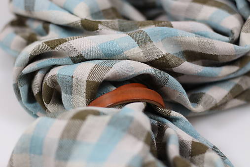 Hrejivý šál zo 100% ľanu s károvaným vzorom, elegantný darček