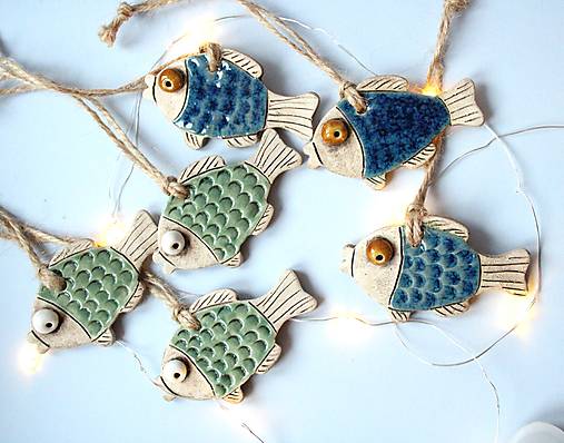 Keramický závesný kapor