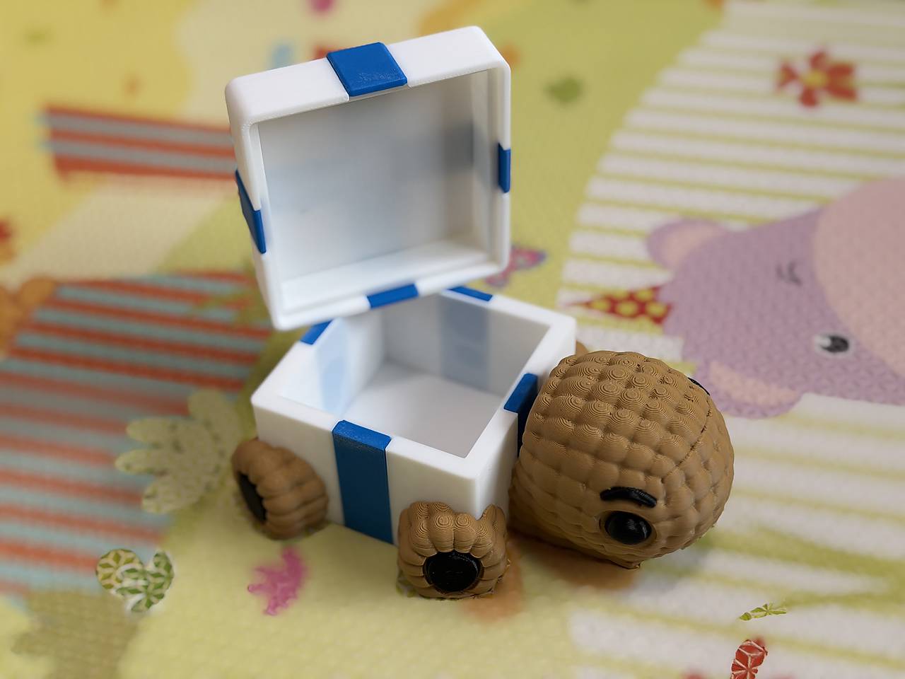 Darčeková škatuľka s korytnačkou – rozkošná úschovňa drobností